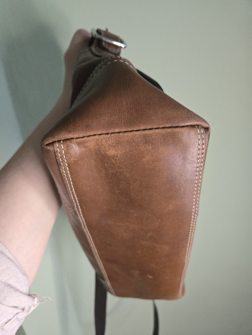 Coach Vintage Hampton Smooth Leather Crossbody Bag F11196 - Picture 7 of 15